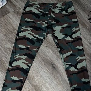 REBDOLLS - Camouflage leggings